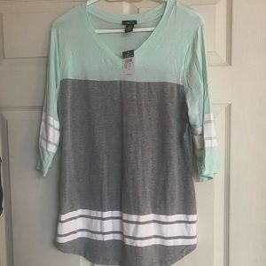 Rue 21 Long Sleeved T-shirt